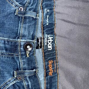 Boys size 16 husky Urban Pipeline jeans. Adjustable waist. Straight leg